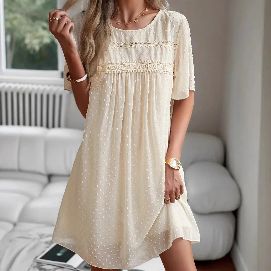 Lässiges Sommerkleid für den Urlaub