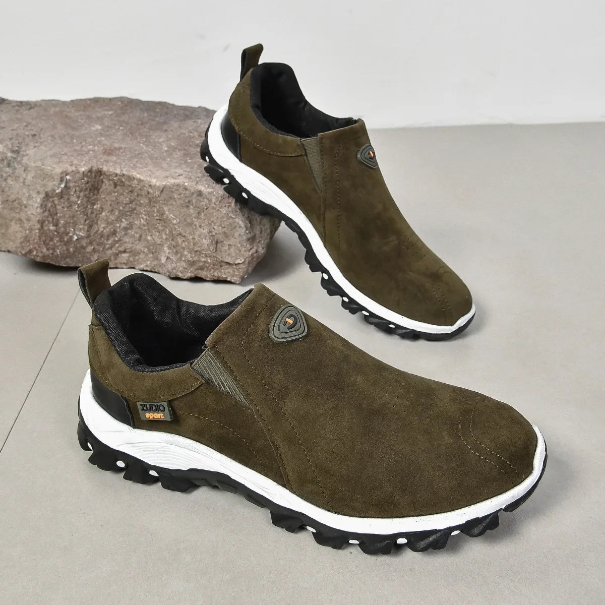 Schwarz Seite: Outdoor-Sneaker Herren Schwarz Seitenansicht für Wandern